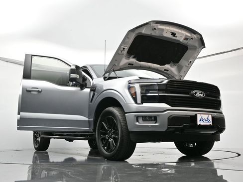 New 2025 Ford F150 Platinum w/ FX4 Off-Road Package AWD/4WD image 53
