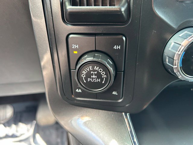 Used 2022 Ford F150 Lariat w/ Equipment Group 502A High AWD/4WD image 27