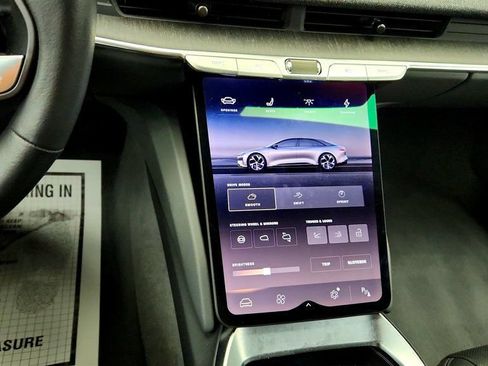 Used 2025 Lucid Air Touring AWD/4WD image 16