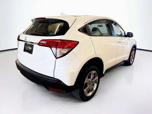 Used 2020 Honda HR-V LX image 9