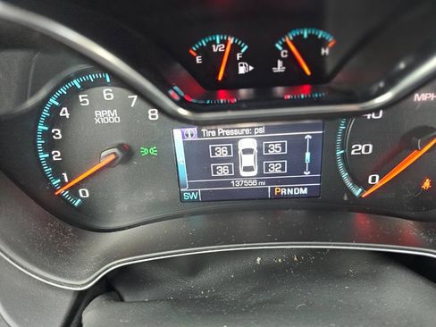 Used 2017 Chevrolet Impala LT w/ Convenience Package FWD image 14