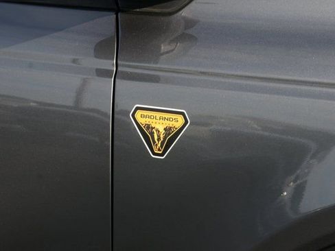 Used 2023 Ford Bronco Badlands w/ Sasquatch Package image 10