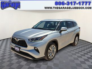 Used 2024 Toyota Highlander Platinum FWD video 1
