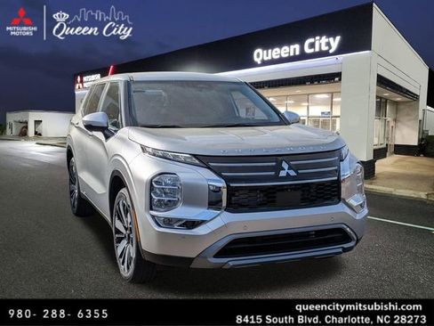 New 2026 Mitsubishi Outlander SE FWD image 1