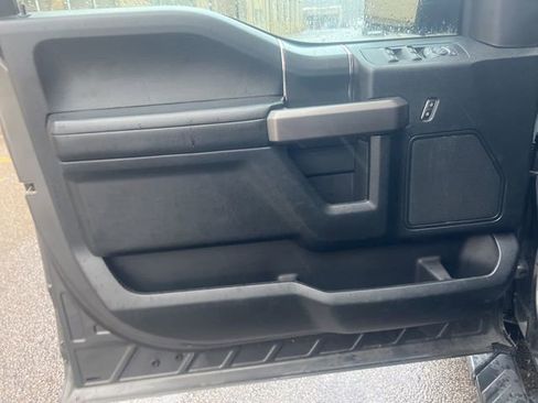 Used 2019 Ford F150 XLT w/ Equipment Group 302A Luxury image 7