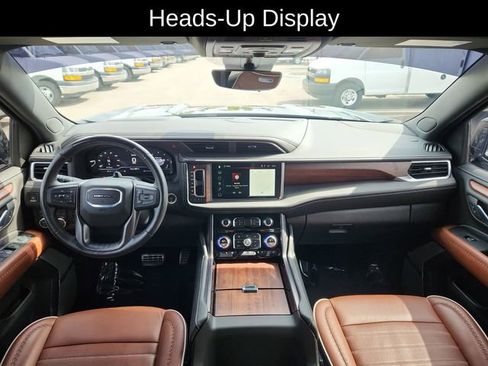Used 2024 GMC Yukon XL Denali Ultimate AWD/4WD image 38