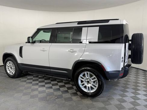 New 2026 Land Rover Defender 110 S AWD/4WD image 4
