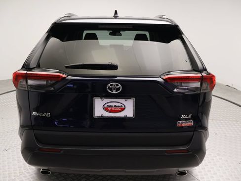Used 2025 Toyota RAV4 XLE w/ Convenience Package FWD image 10