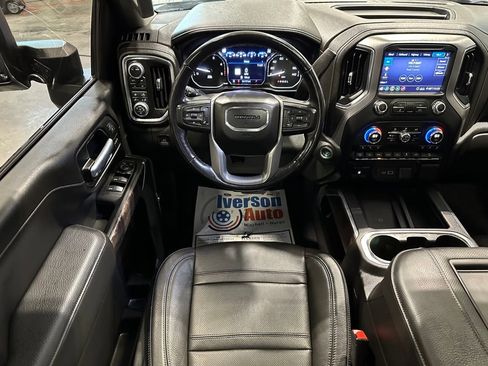 Used 2020 GMC Sierra 2500 Denali w/ Denali Ultimate Package image 29