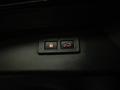 Used 2023 Subaru Outback Premium w/ Popular Package #1 AWD/4WD image 8