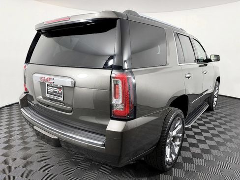 Used 2019 GMC Yukon Denali AWD/4WD image 9
