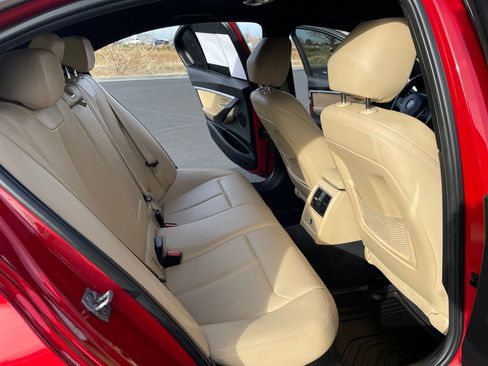 Used 2017 BMW 330i xDrive 330i xDrive image 15