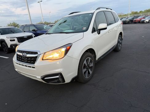 Used 2018 Subaru Forester 2.5i Premium AWD/4WD image 3