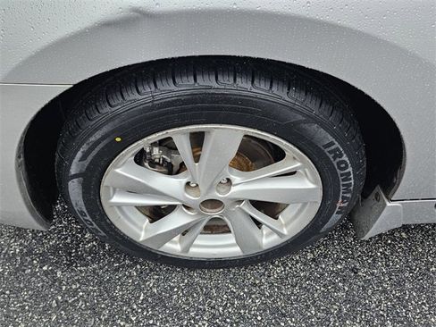 Used 2014 Nissan Altima 2.5 SV image 18