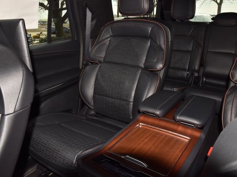 New 2025 Lincoln Navigator L Black Label image 22