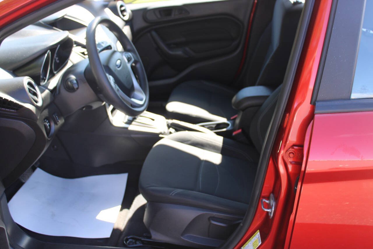 Used 2018 Ford Fiesta SE w/ Cold Weather Package FWD image 7