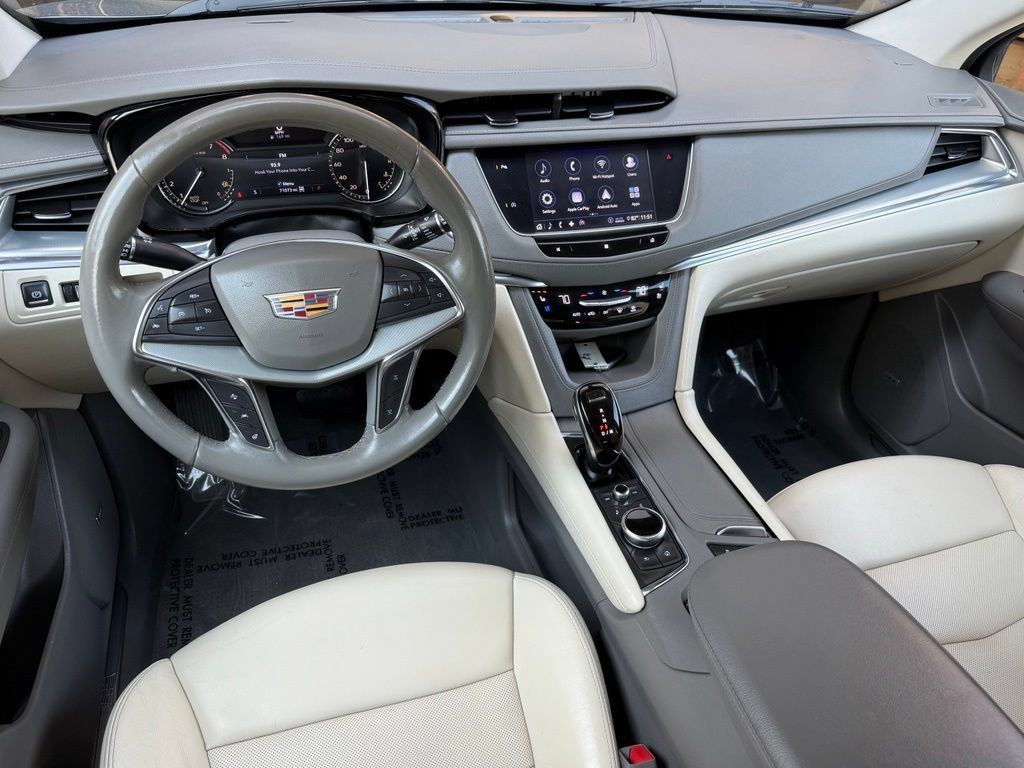 Used 2020 Cadillac XT5 Premium Luxury AWD/4WD image 27