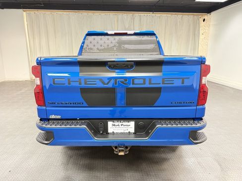 Used 2023 Chevrolet Silverado 1500 Custom w/ Rally Edition image 4