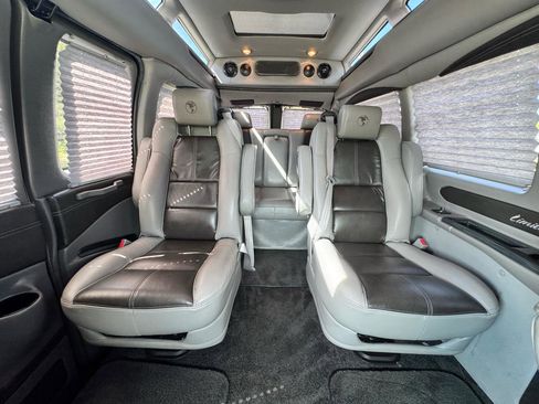 Used 2018 Chevrolet Express 2500 w/ Enhanced Convenience Package RWD image 38