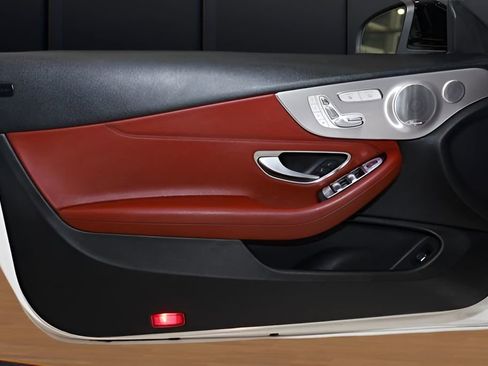 Used 2021 Mercedes-Benz C 300 Cabriolet image 47