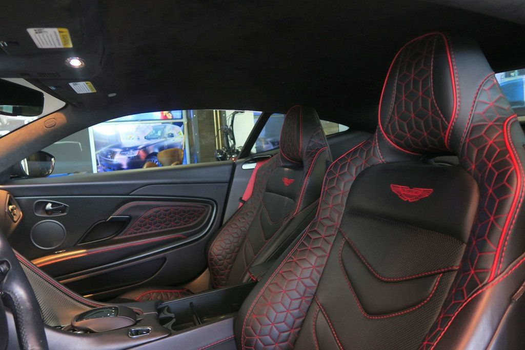 Used 2019 Aston Martin DBS Superleggera RWD image 11