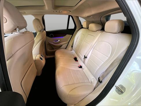 Used 2021 Mercedes-Benz GLC 300 image 19
