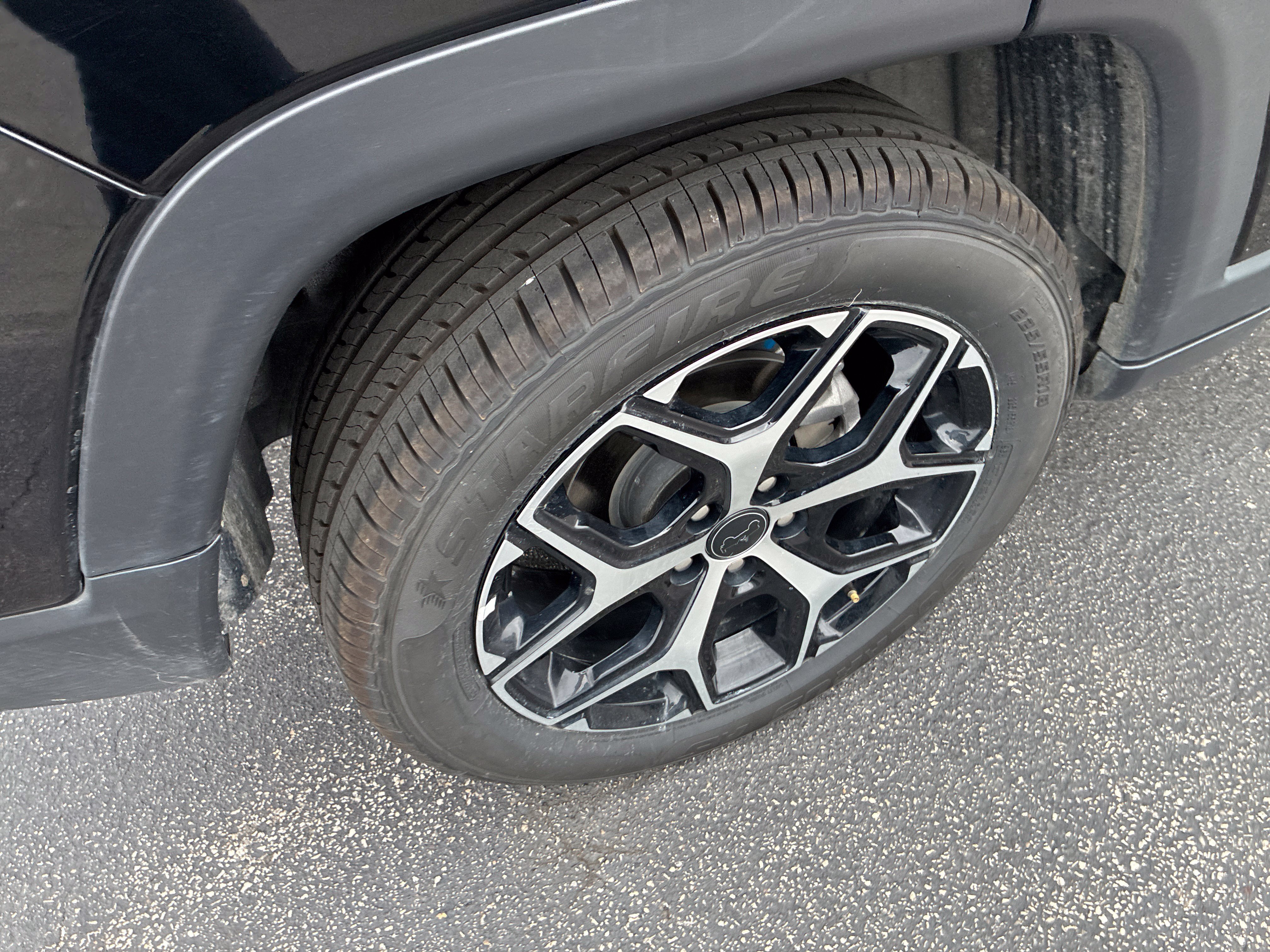 Used 2025 Jeep Compass Limited AWD/4WD image 11