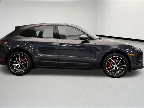 Used 2024 Porsche Macan S image 8