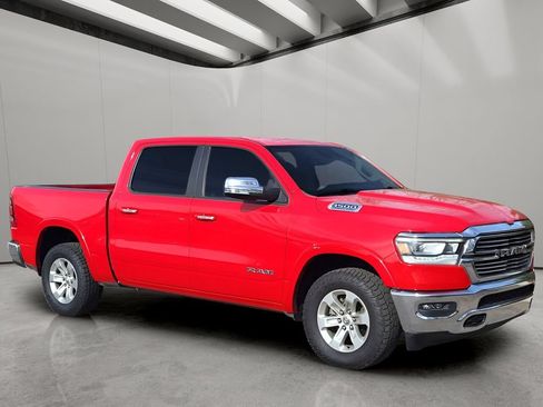 Used 2022 RAM 1500 Laramie AWD/4WD image 5