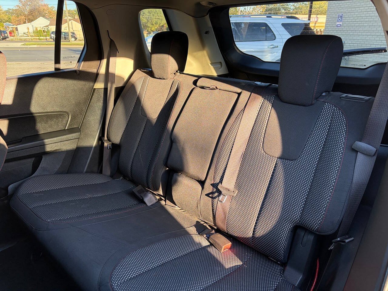 Used 2017 GMC Terrain SLE FWD image 14