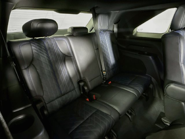 Used 2026 Cadillac Escalade IQ Sport 1 w/ LPO, ONYX Package AWD/4WD image 29