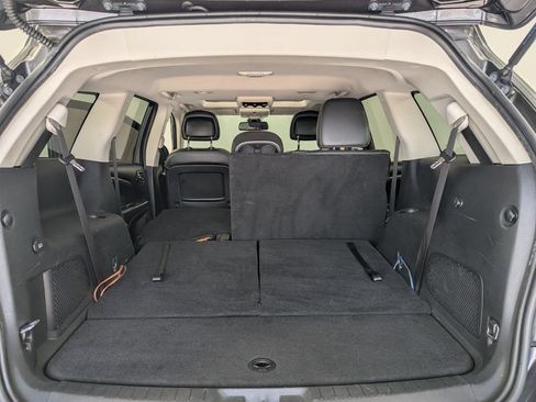 Used 2020 Dodge Journey Crossroad FWD image 27
