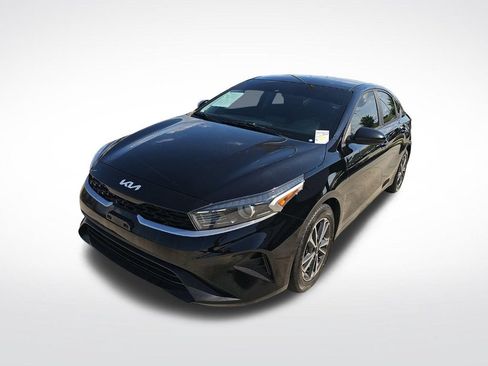 Used 2022 Kia Forte LXS FWD image 3