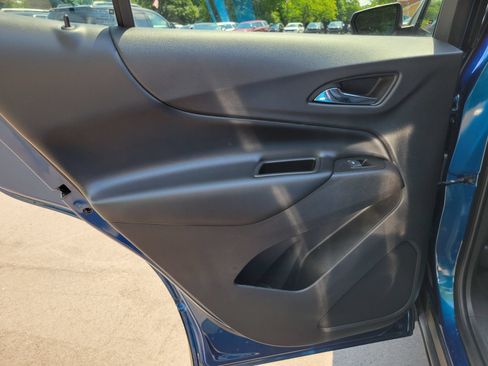 Used 2020 Chevrolet Equinox LT FWD image 24