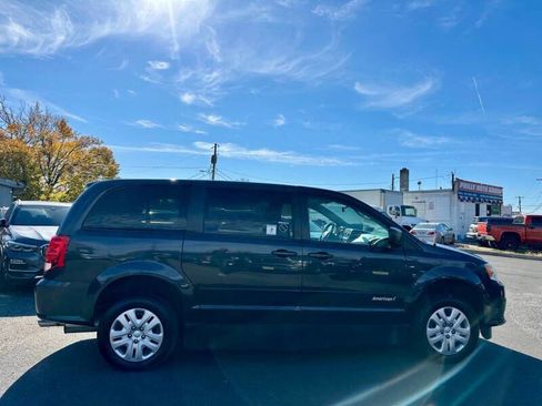 Used 2014 Dodge Grand Caravan SE w/ Quick Order Package 29E SE image 7