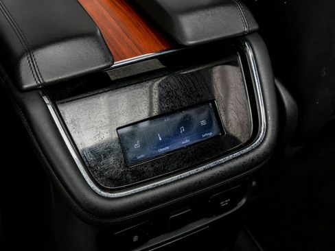 Used 2024 Lincoln Navigator Reserve image 35