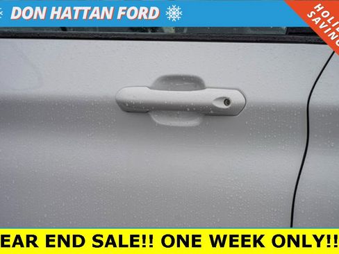 Used 2020 Ford Explorer XLT w/ Equipment Group 202A image 28