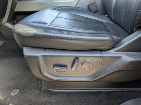 Used 2019 Ford Expedition Max XLT w/ Equipment Group 201A image 24