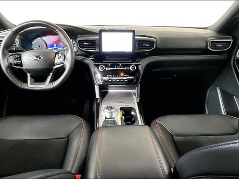 Used 2023 Ford Explorer ST-Line AWD/4WD image 18