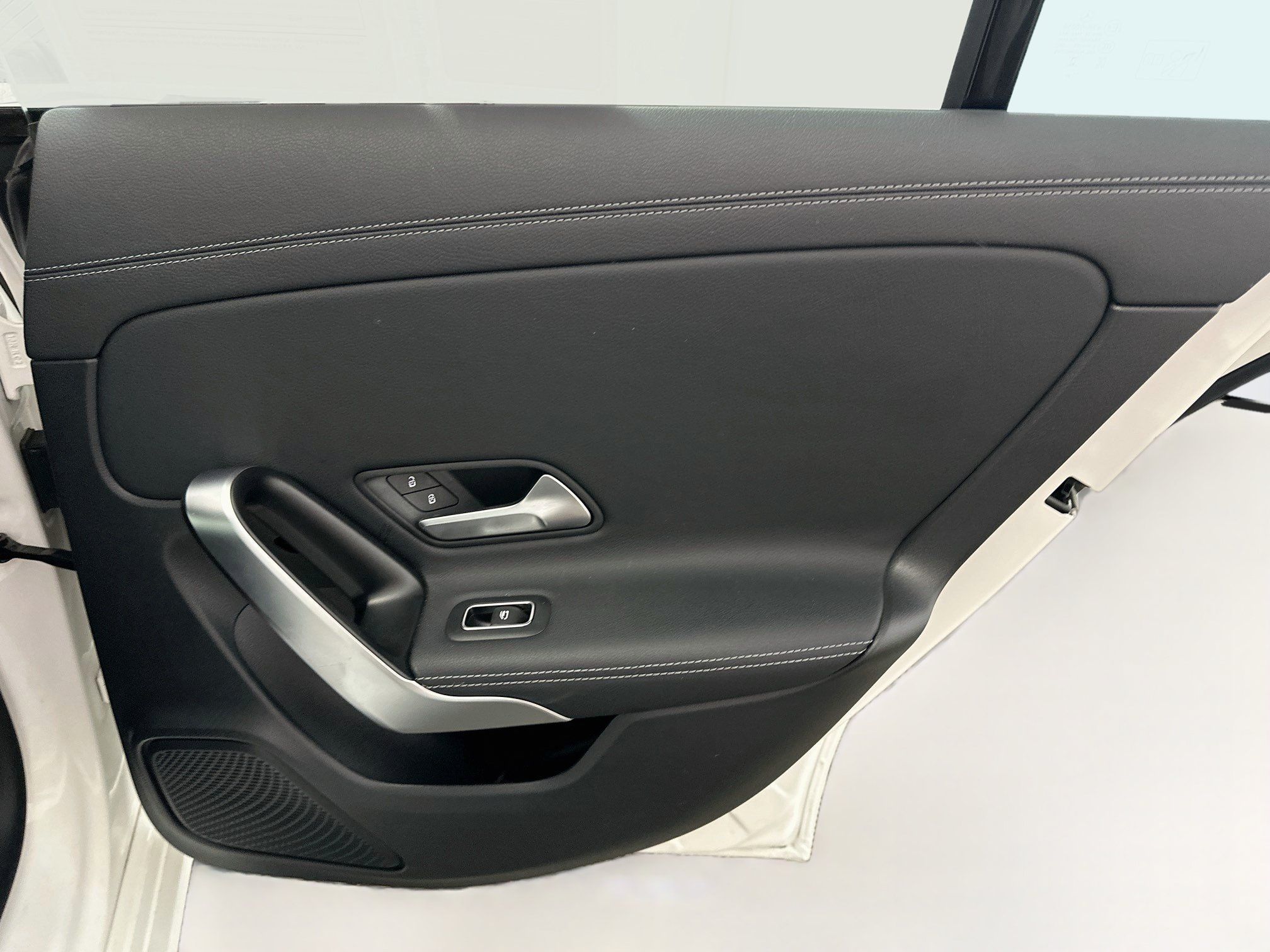 Used 2025 Mercedes-Benz CLA 250 4MATIC image 31