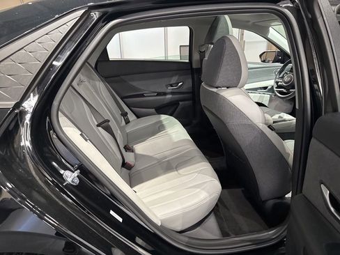 New 2026 Hyundai Elantra Limited FWD image 23