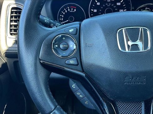 Used 2017 Honda HR-V EX-L image 10