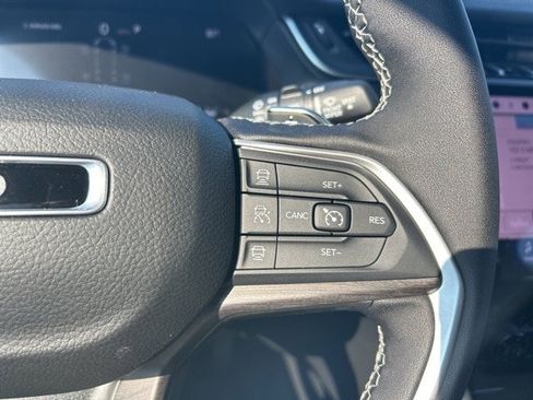 New 2025 Jeep Grand Cherokee L Limited w/ Luxury Tech Group II image 25