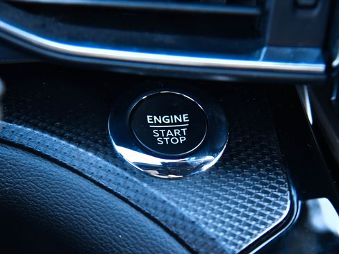 Used 2023 Ford Explorer ST-Line w/ Class IV Trailer Tow Package image 36