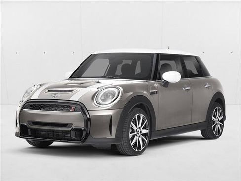Used 2022 MINI Cooper S w/ Driver Assistance Package FWD image 1