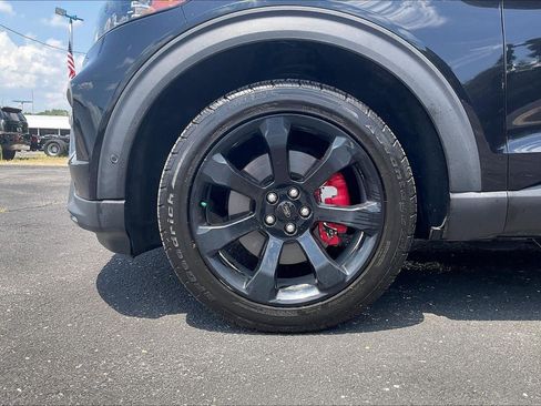Used 2020 Ford Explorer ST w/ ST Street Pack AWD/4WD image 9