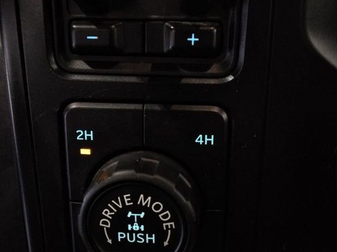 Used 2021 Ford F150 Lariat w/ Equipment Group 502A High image 19