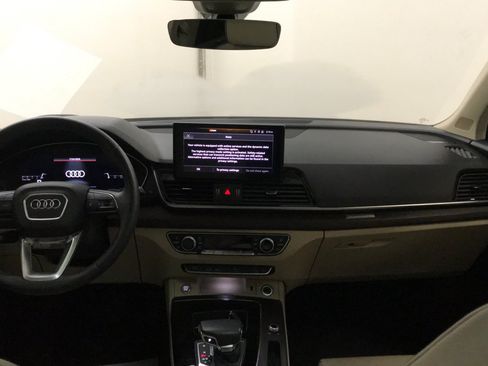 Used 2023 Audi Q5 2.0T Premium Plus w/ Premium Plus Package AWD/4WD image 18