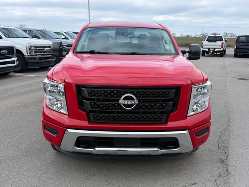 Used 2024 Nissan Titan SV w/ SV Convenience Package image 24
