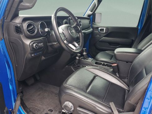 Used 2021 Jeep Wrangler Unlimited Sahara image 12